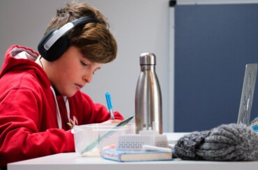 Try These 5 Secret Tips to Avoid Distractions When Studying Online