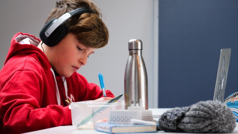 Try These 5 Secret Tips to Avoid Distractions When Studying Online